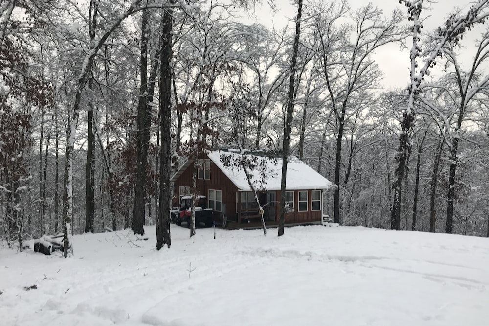 Pruitt Mountaintop Cabin Rental