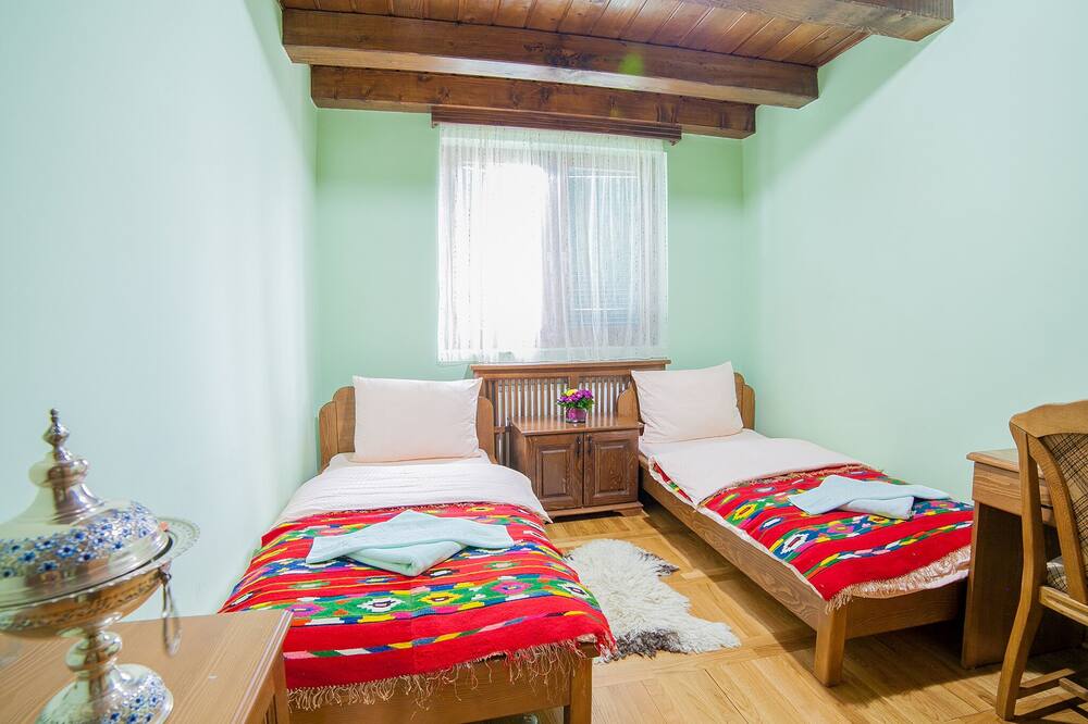 Hotel Gacka - Superior two bedroom cottage with balcony