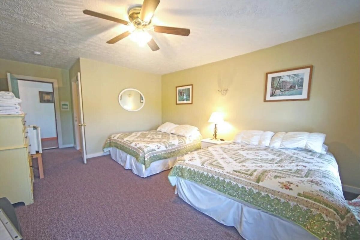 Chambre Double Supérieure, 2 grands lits | Wi-Fi gratuit