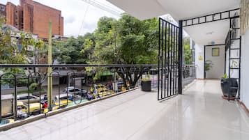 Televisión de 20 pulgadas con canales por cable