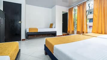 Habitación estándar con 2 camas individuales | Wifi gratis y ropa de cama