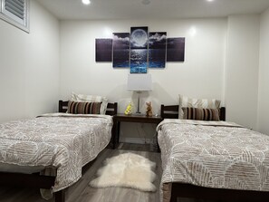 2 bedrooms, WiFi, bed sheets