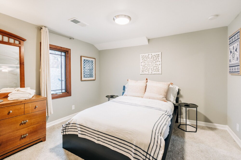 Cozy apartment Minneapolis/St. Paul 2 minutes from Minnehaha Falls