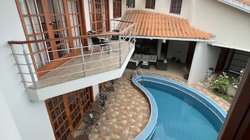 Piscine extérieure, piscine chauffée