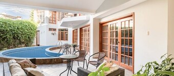 Hot Springs pool in historic Baños del Inca, 10 min. from Cajamarca, sleeps 6