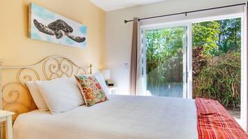 2 bedrooms, iron/ironing board, travel cot, free WiFi