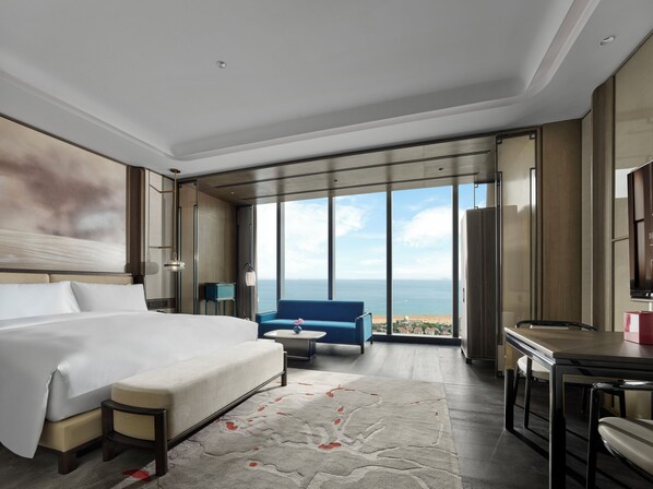 Reserve Deluxe Ocean View King | Premium bedding, down comforters, minibar, individually decorated - MGM Reserve Qingdao (Qingdao)