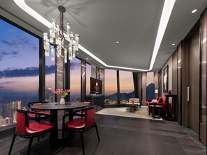 Suíte estúdio, vista para o oceano (Reserve) | Roupas de cama premium, edredons de pluma, frigobar