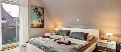 2 chambres, fer et planche à repasser, Wi-Fi gratuit, draps fournis