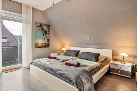 2 bedrooms, iron/ironing board, free WiFi, bed sheets. Apartment 'Münsterland Stadtlohn' with Balcony and Wi-Fi