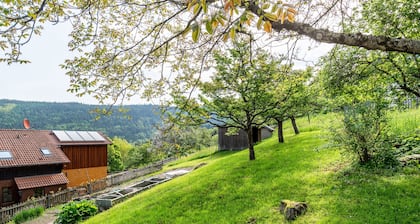 Ferienwohnung "Müller" mit Bergblick, Garten und WLAN