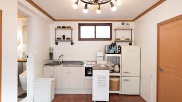 Basic Room | Living area | IPod dock, heated floors