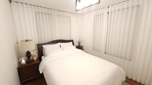 Basic-Zimmer | 2 Schlafzimmer, hochwertige Bettwaren, Betten mit Memory-Foam-Matratzen