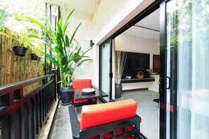 Ropa de cama de alta calidad y minibar 