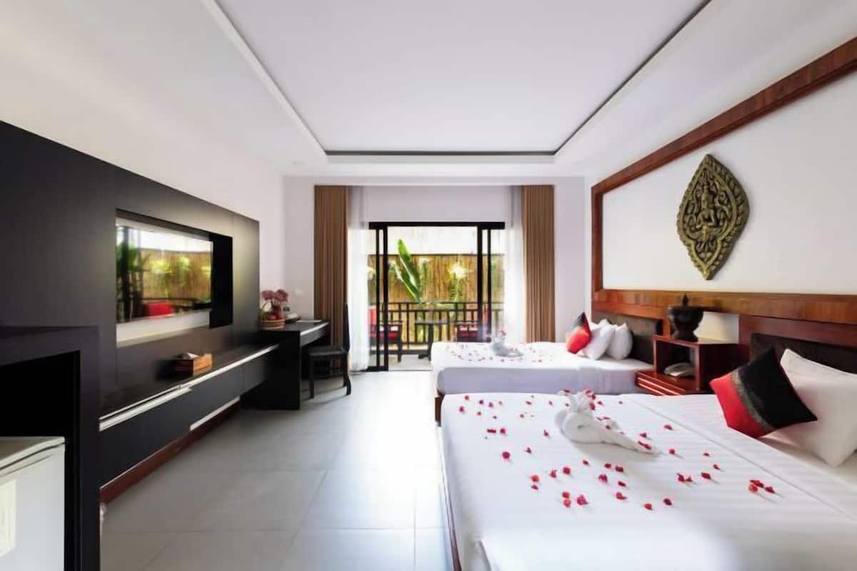 Premium bedding, minibar, in-room safe, individually decorated