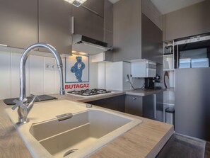 Fridge, microwave, oven, dishwasher