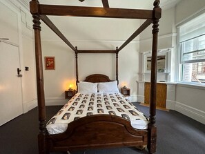 Deluxe Double Room | Free WiFi