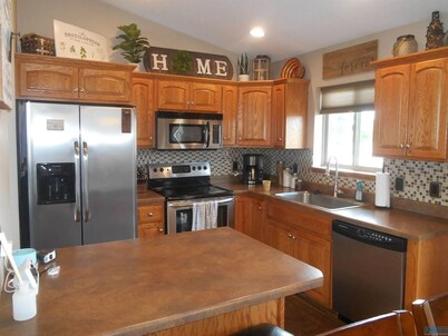 3Bed 2Bath Full Kitchen Family Neighborhood