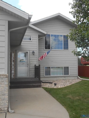 3Bed 2Bath Full Kitchen Family Neighborhood