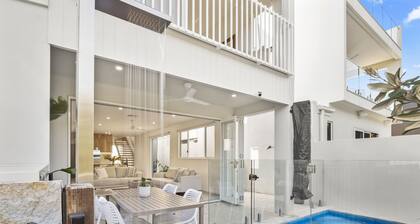 Marcoola Beach Front Direct Access E-Bikes Heated Pool Pet Friendly