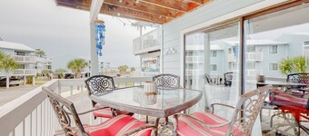 Calming water view condo with full kitchen, balcony, pool, & TV - close to park