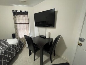 1 habitación, wifi gratis, ropa de cama y acceso para silla de ruedas 