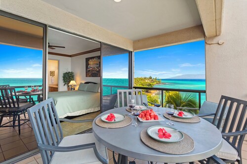 MILLION DOLLAR VIEW!!  2 BDRM OCEANFRONT CONDO WEST MAUI. NEW AC IN EVERY ROOM.