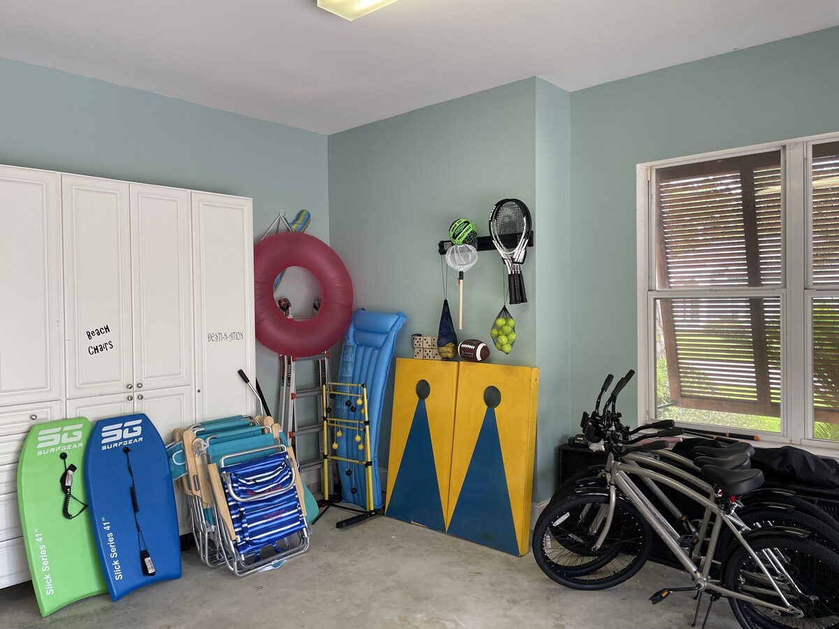 Photo 10 of Destiny East - Pool, Hot Tub, Pickleball, Walk to Beach!