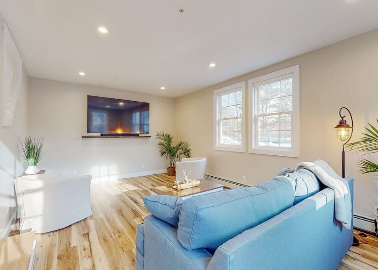 Charming 3BR Farmhouse | Nature Getaway