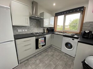 Private kitchen - Pure Apartments Fife - Dunfermline - Pitcorthie (Dunfermline)