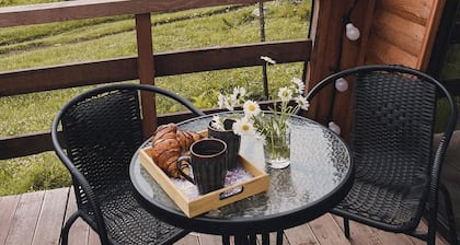 Cottage Tvishi