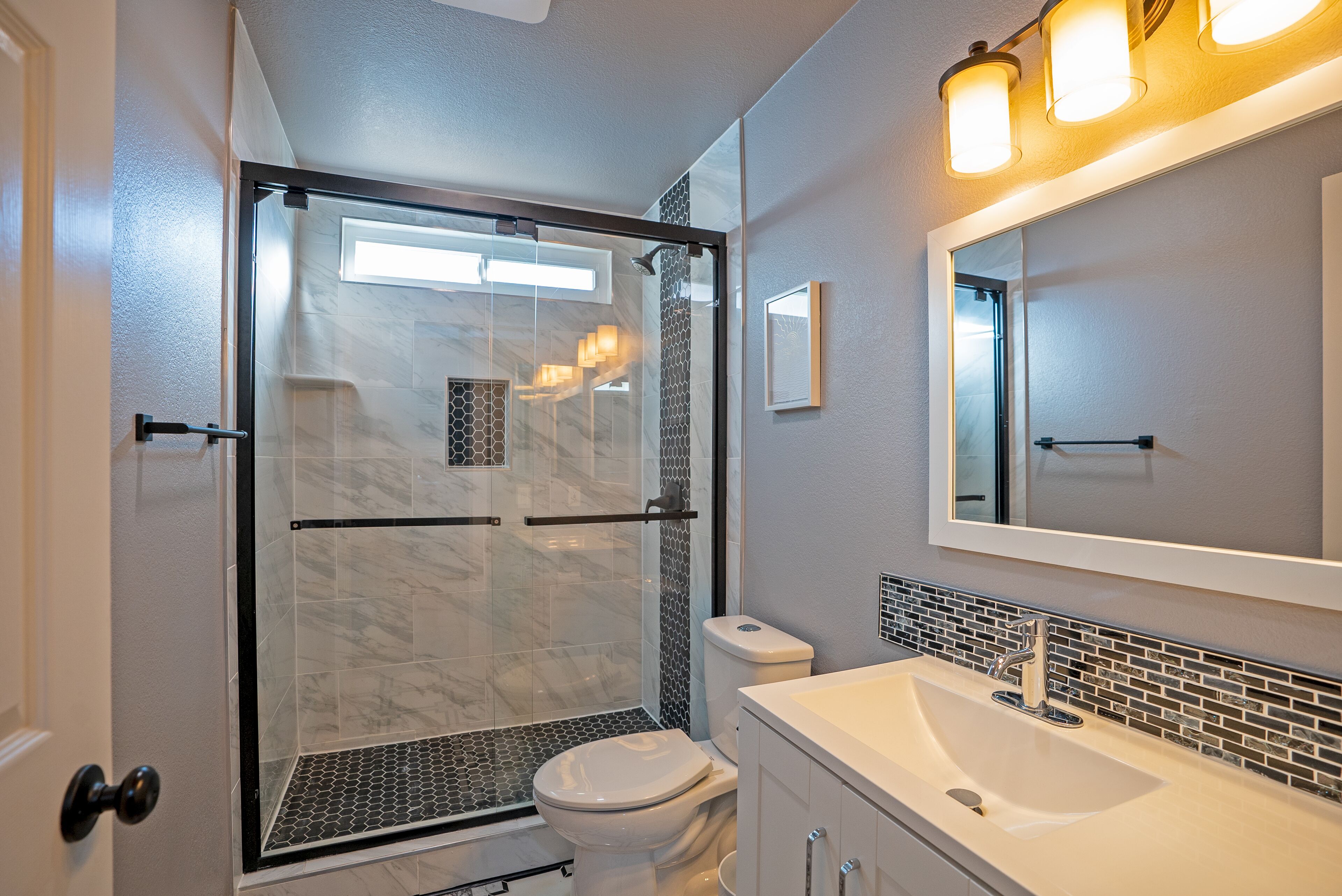 Remodeled home 10 minutes from DOCO