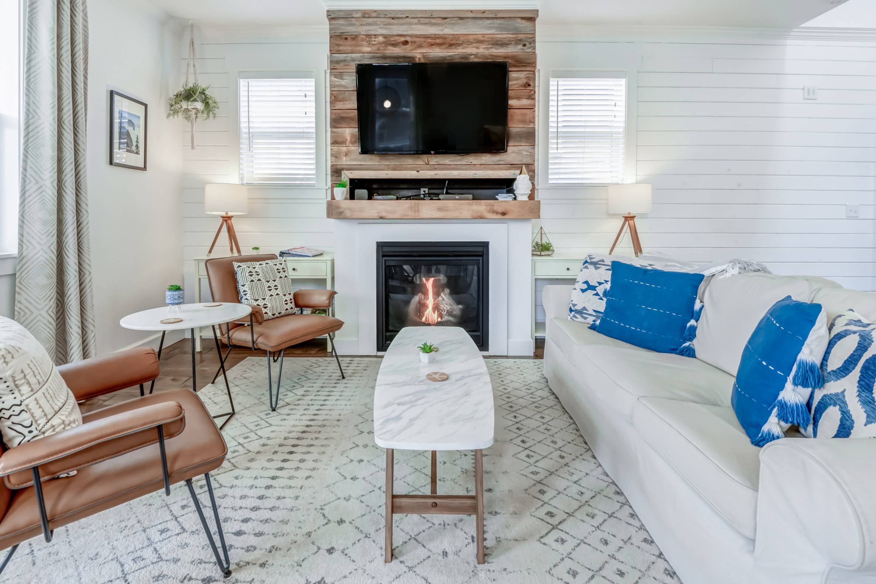 Unmatched Award Winning Olivia Beach Escape, Pet Friendly, Hot Tub, Volleyball, Park, Seasonal Pool