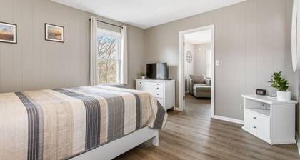 Water Street Condo Downtown Saugatuck!