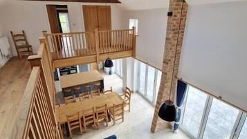 LED TV, fireplace, stereo