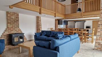 LED TV, fireplace, stereo
