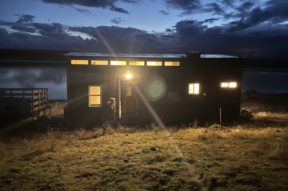 Tiny House on Moses Lake with Dock, Boat Launch, Large deck w/ Hot Tub and grill