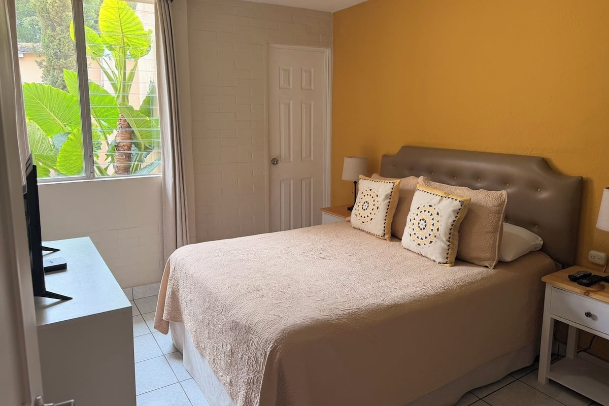 Economy Room | WiFi (free), bed sheets