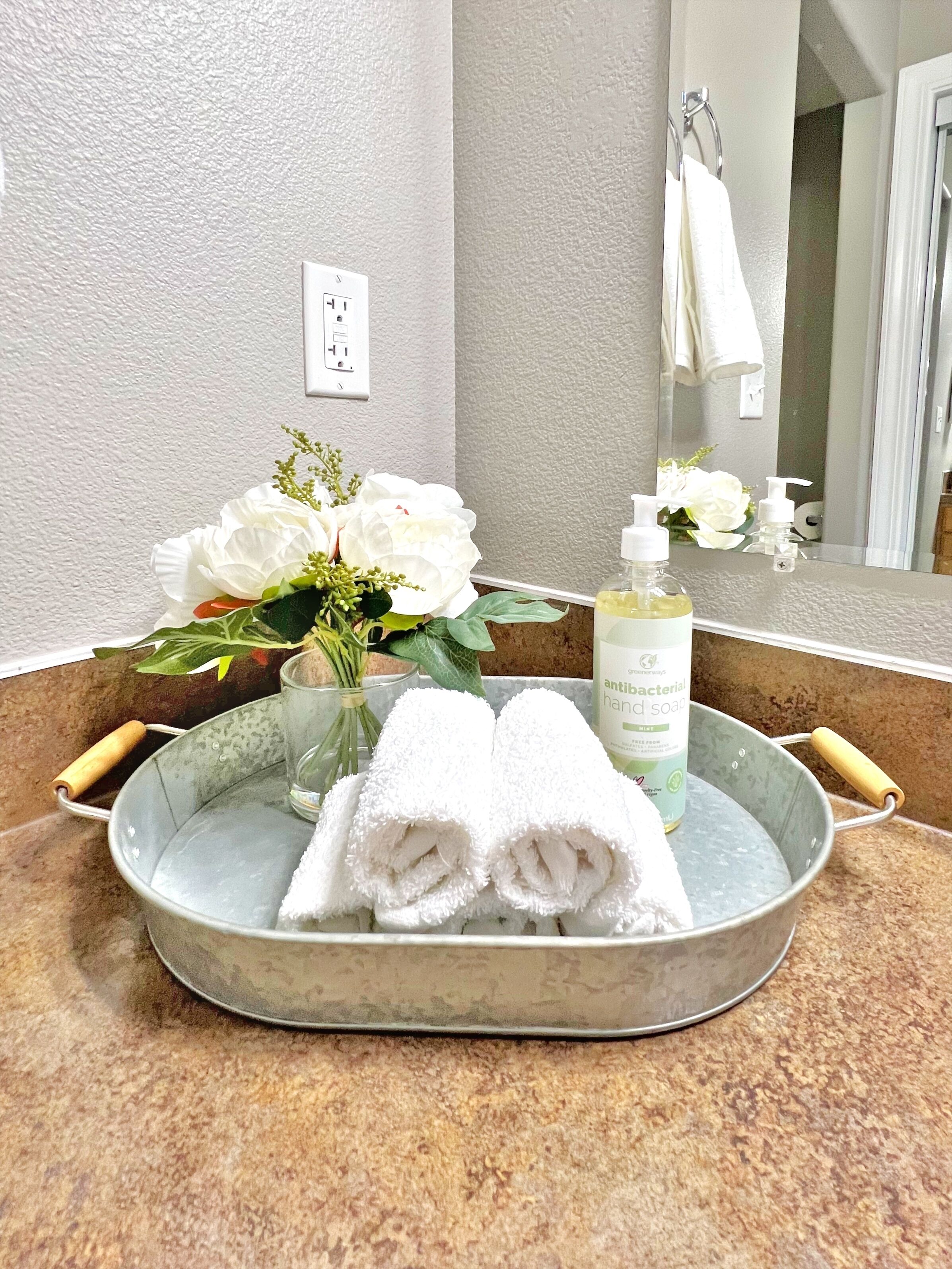 Cozy Townhome - Close to Hospital and ISU 