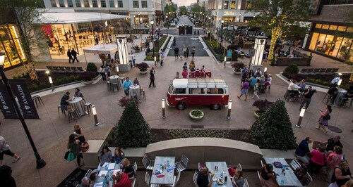 Downtown Boho Oasis w/ Firepit & Game Rm w/ Marvel Arcade, Sleeps 8, Wills Park