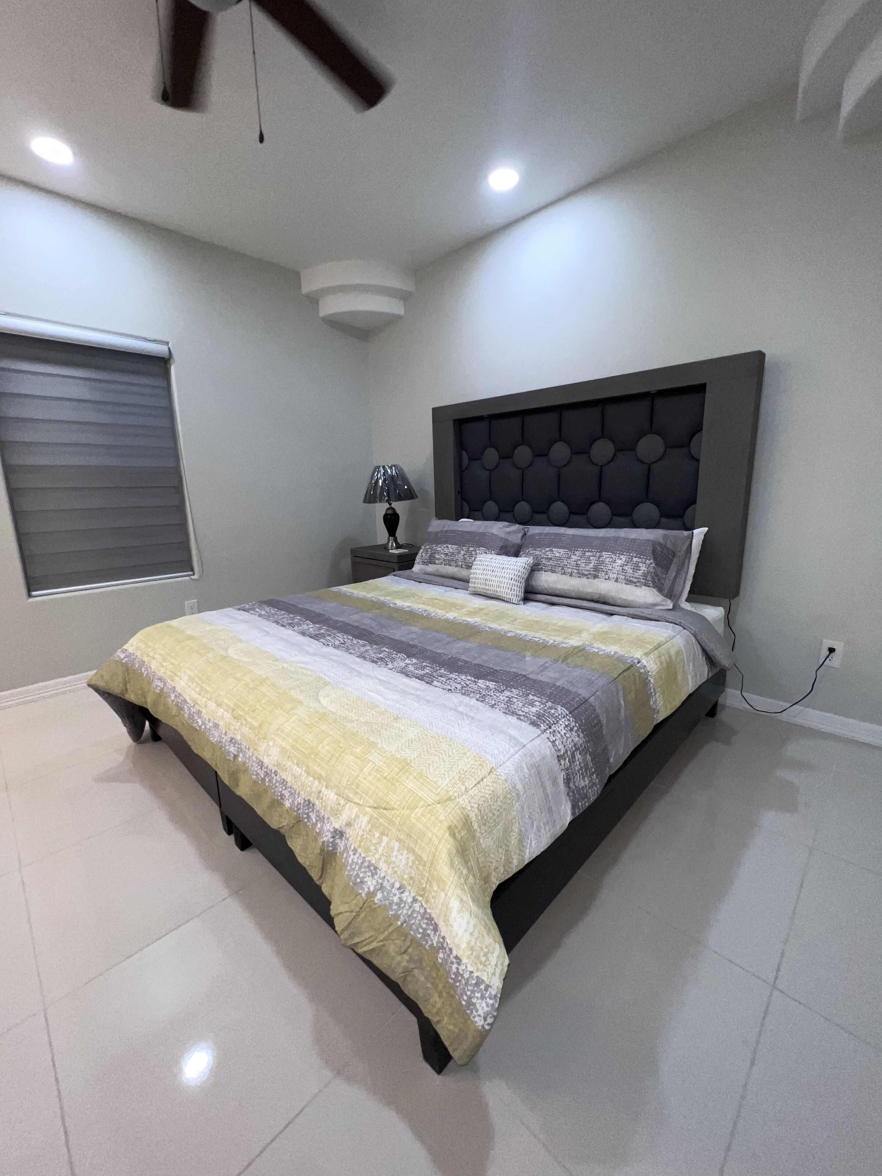 Luxury Modern Apartment Behind UTRGV Near Everything 