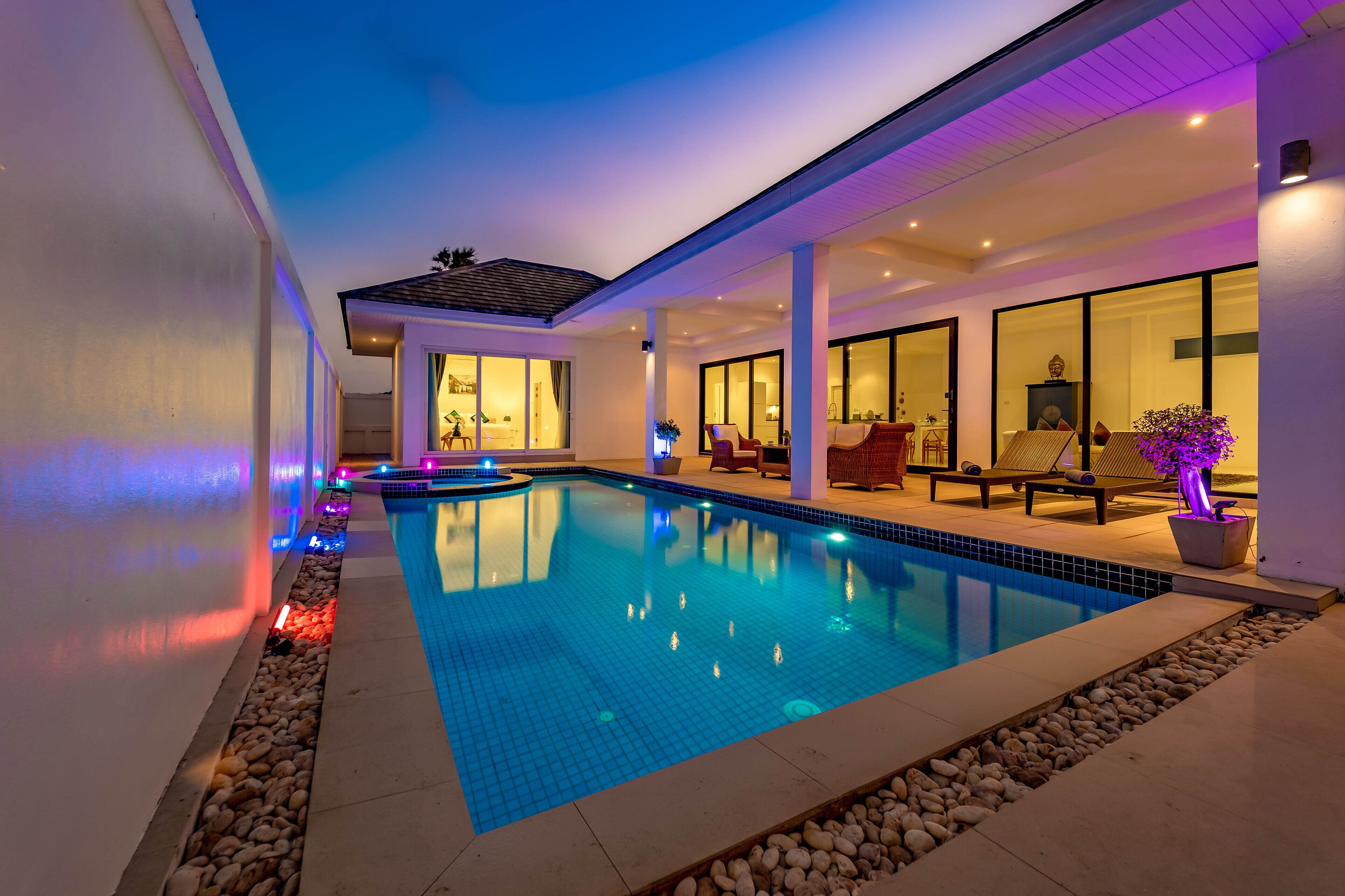 Kolam renang outdoor