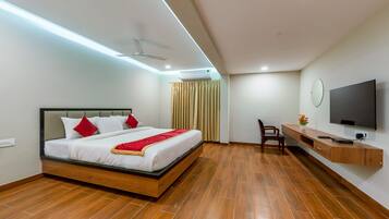 Suíte júnior | 1 quarto, roupas de cama antialérgicas, escrivaninha, cortinas blackout