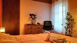 1 soverom, reiseseng for barn, wi-fi (inkludert) og sengetøy