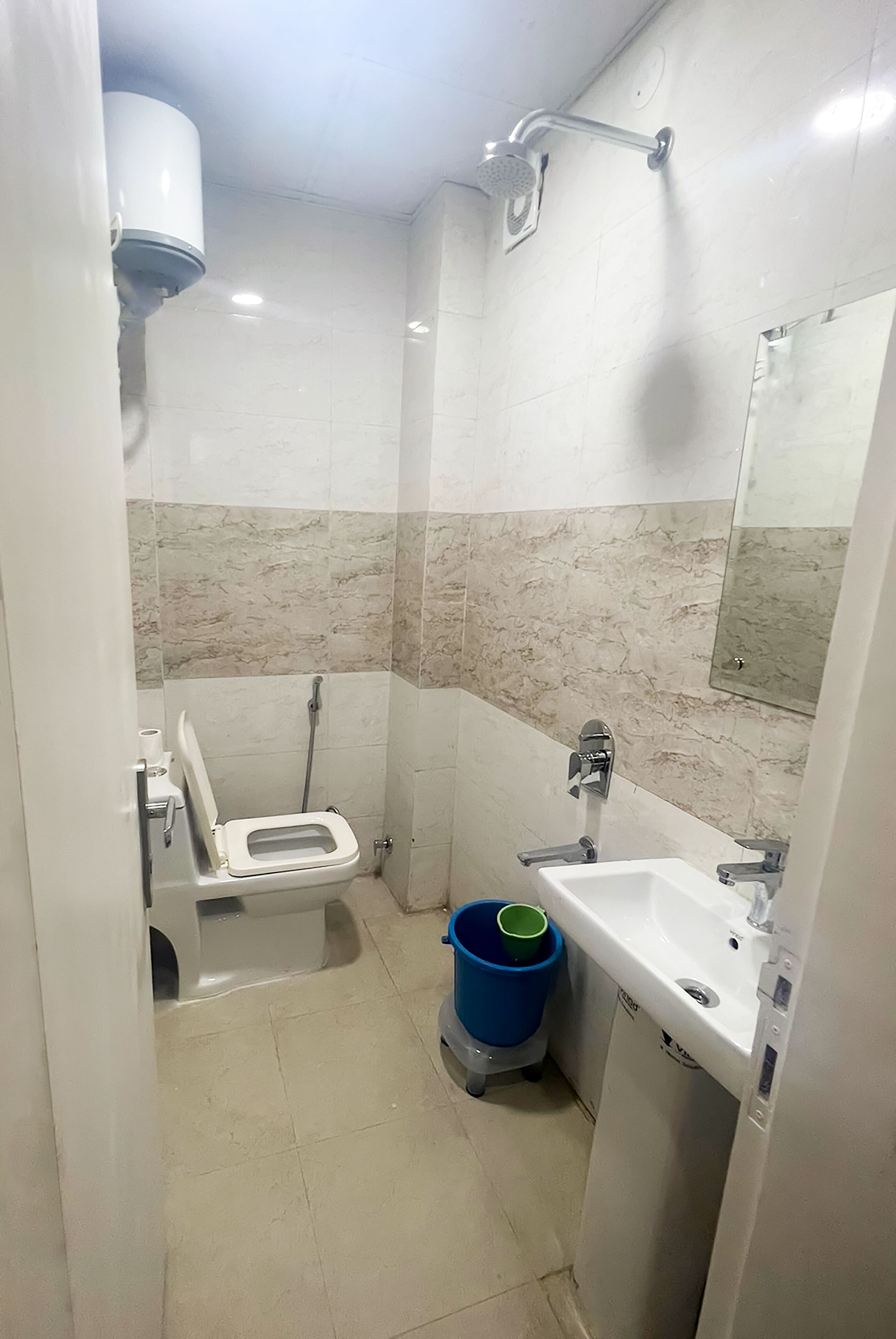 Roomshala 018 HOTEL SSD 