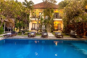 10 piscines extérieures