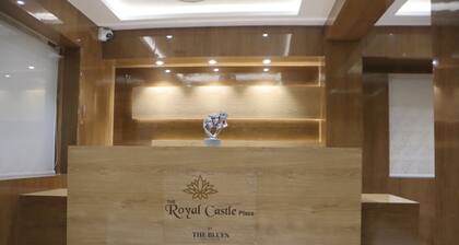 Signum CityScapes The Royal Castle Plaza