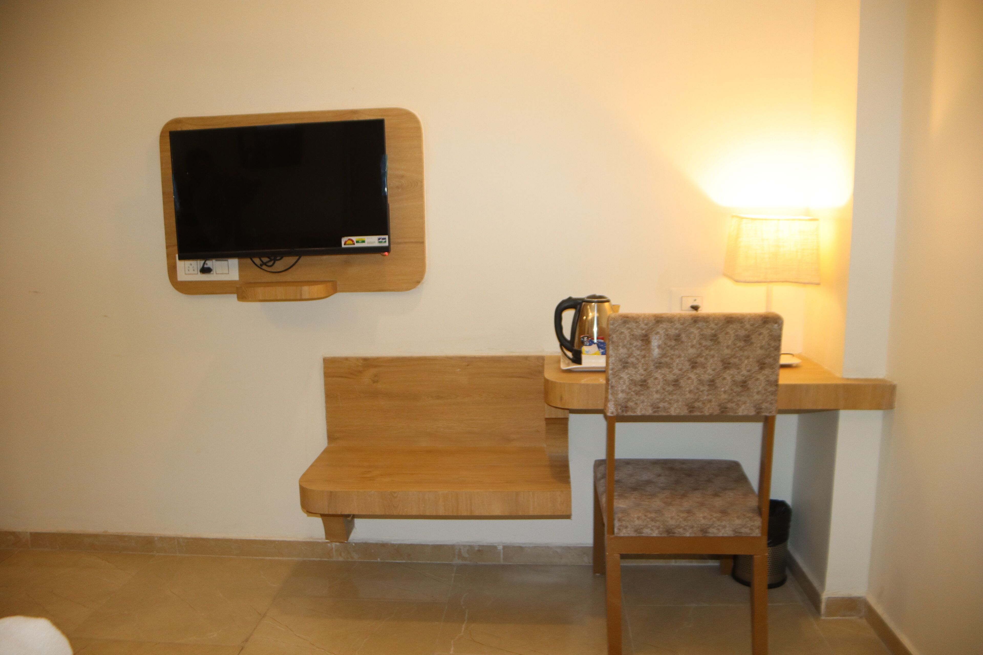 The Royal Castle Plaza