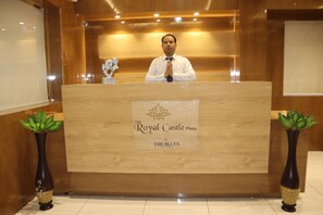 Reception - Signum CityScapes The Royal Castle Plaza (Rajkot)