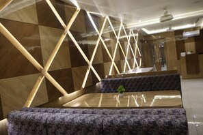 Restaurant - Signum CityScapes The Royal Castle Plaza (Rajkot)